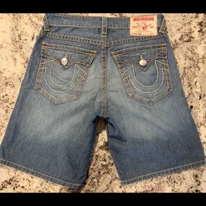 True Religion Surf Size 34